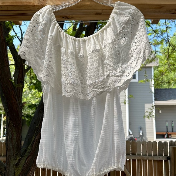 Free People NWT Ibiza Off Shoulder Crochet Lace White Top size Large Date Night - Picture 10 of 16